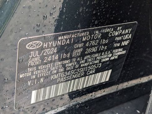 Used 2025 Genesis G70 2.5T RWD image 23