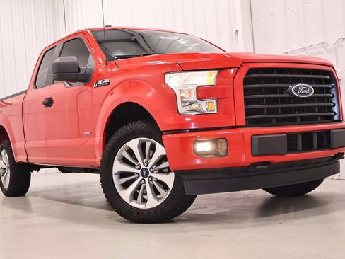 Used 2017 Ford F150 XL w/ Equipment Group 101A Mid AWD/4WD image 32