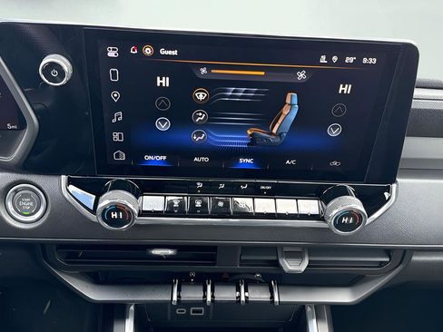 New 2026 Chevrolet Colorado Trail Boss AWD/4WD image 16