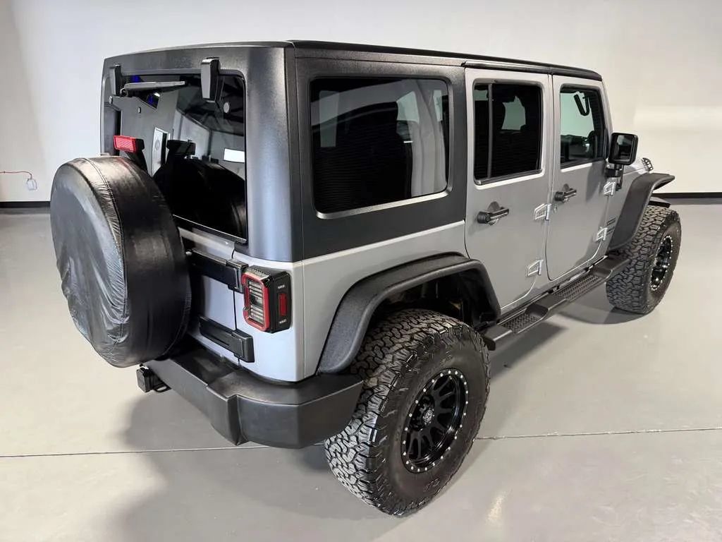 Used 2013 Jeep Wrangler Unlimited Sport AWD/4WD image 35
