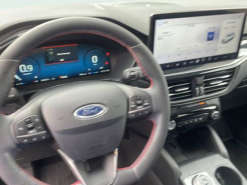 Used 2023 Ford Escape ST-Line Select w/ Tech Pack #2 AWD/4WD image 18