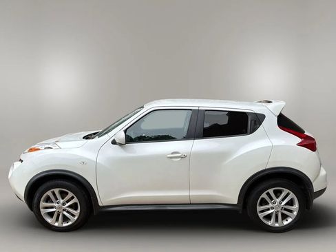 Used 2014 Nissan Juke S image 2