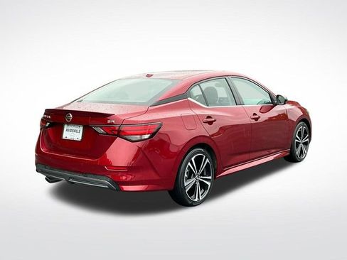 Used 2022 Nissan Sentra SR w/ Electronics Package FWD image 6