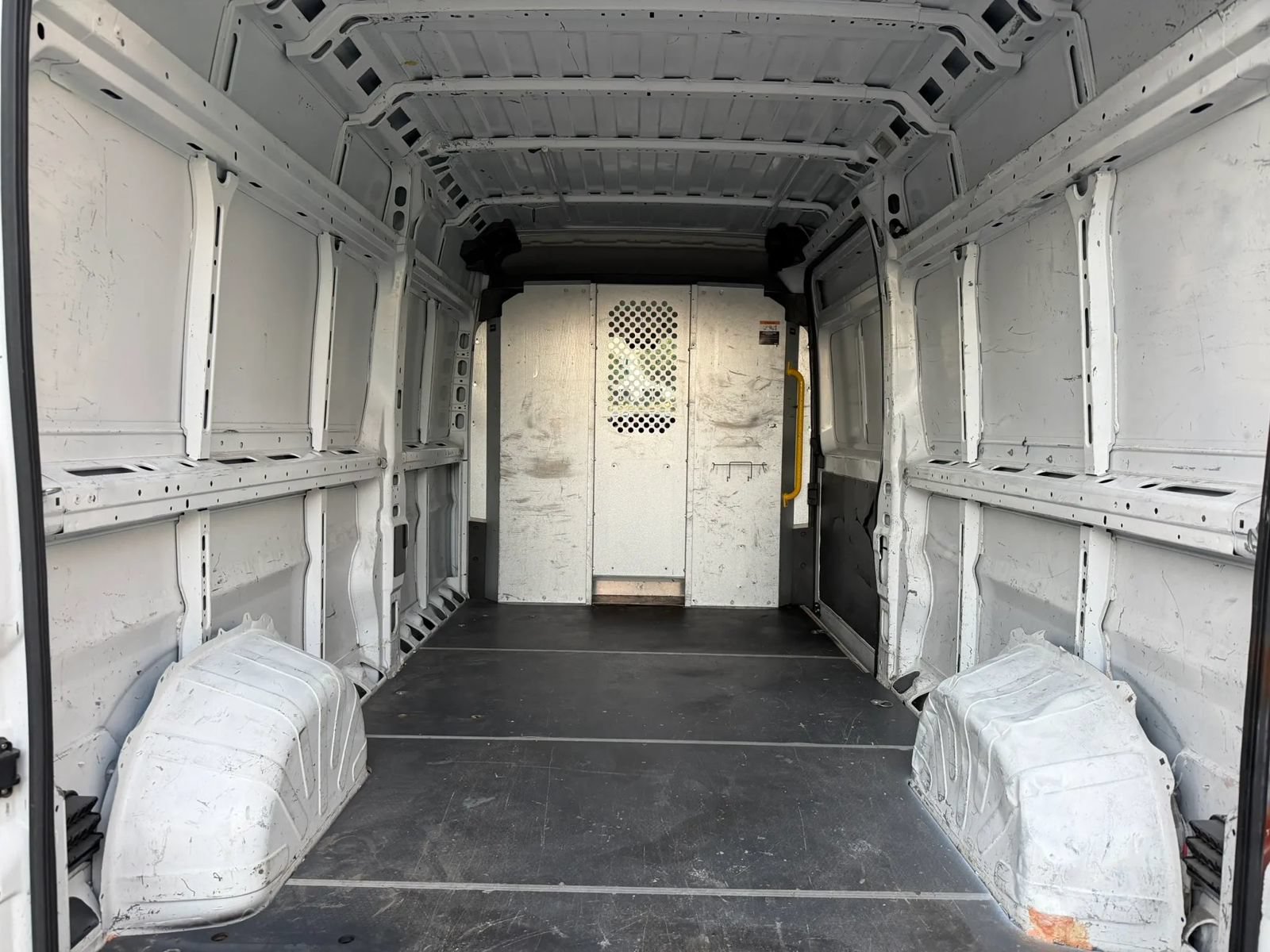 Used 2021 RAM ProMaster 2500 FWD image 9