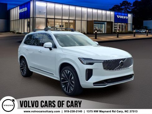 Used 2025 Volvo XC90 B5 Ultra AWD/4WD image 1