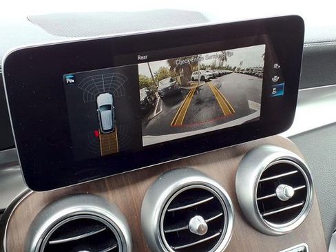 Used 2021 Mercedes-Benz GLC 43 AMG 4MATIC image 26