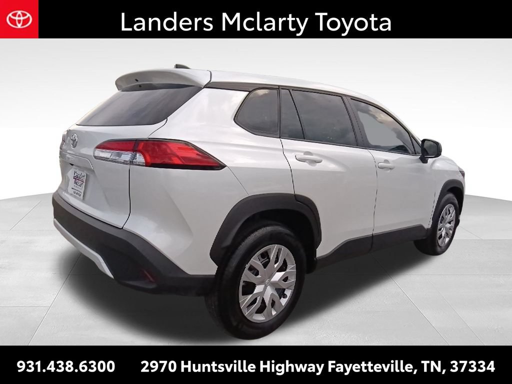 Used 2025 Toyota Corolla Cross L FWD image 3