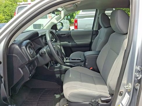 Used 2021 Toyota Tacoma SR w/ SR Convenience Package RWD image 11