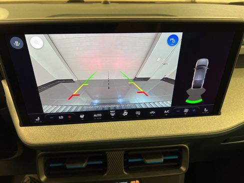 New 2025 Ford Maverick XLT w/ XLT Luxury Package image 12