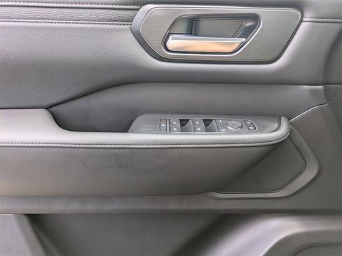 New 2025 Nissan Armada SV image 25