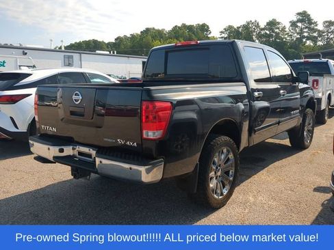Used 2012 Nissan Titan SV w/ SV Value Truck Pkg AWD/4WD image 4