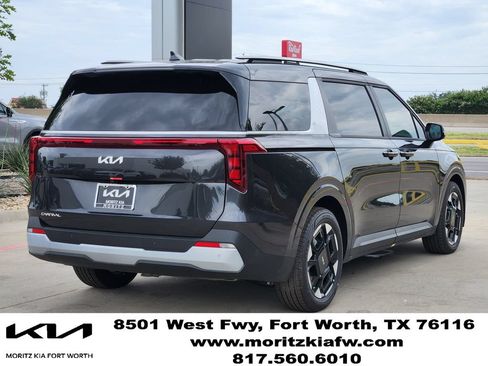 New 2026 Kia Carnival EX FWD image 3