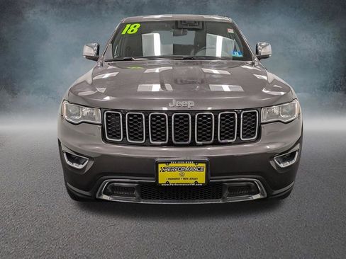 Used 2018 Jeep Grand Cherokee Limited image 2