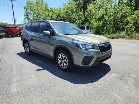 Used 2020 Subaru Forester Premium w/ Popular Package #1 AWD/4WD image 11