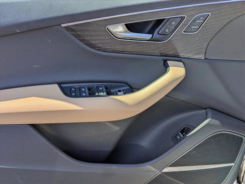 Used 2025 Audi Q7 2.0T Premium w/ Convenience Plus Package image 14