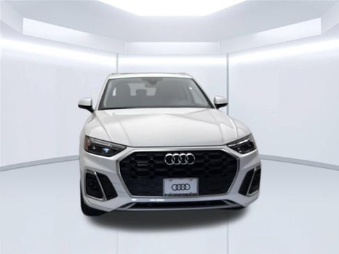 Used 2023 Audi Q5 2.0T Premium w/ Convenience Package AWD/4WD image 11