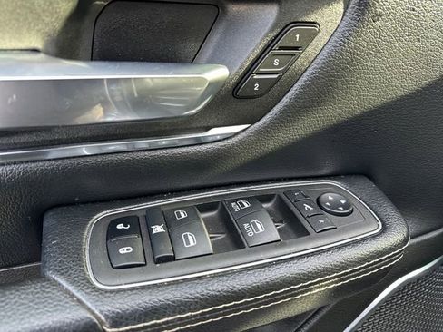 Used 2024 RAM 1500 Laramie image 15