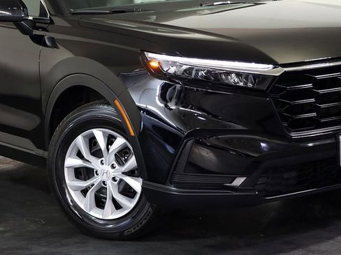 Used 2024 Honda CR-V LX image 8