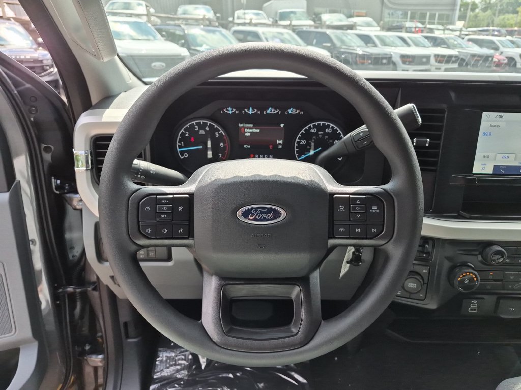 New 2026 Ford F250 XLT w/ FX4 Off-Road Package AWD/4WD image 17