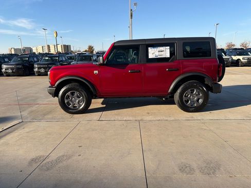 New 2025 Ford Bronco Big Bend image 2