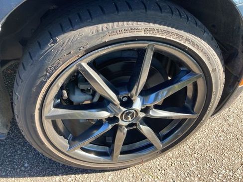 Used 2017 MAZDA MX-5 Miata RF Grand Touring image 17