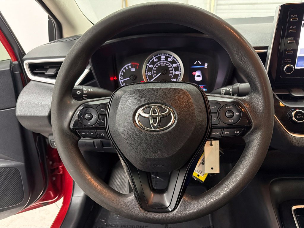Used 2020 Toyota Corolla LE FWD image 16