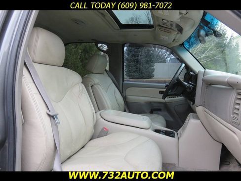 Used 2002 GMC Yukon SLT image 7