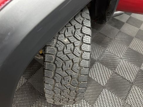 Used 2021 Toyota Tacoma TRD Off-Road image 40