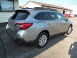 Used 2018 Subaru Outback 2.5i Premium image 2