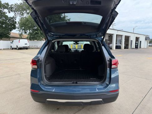 Used 2024 Chevrolet Equinox LT FWD image 18