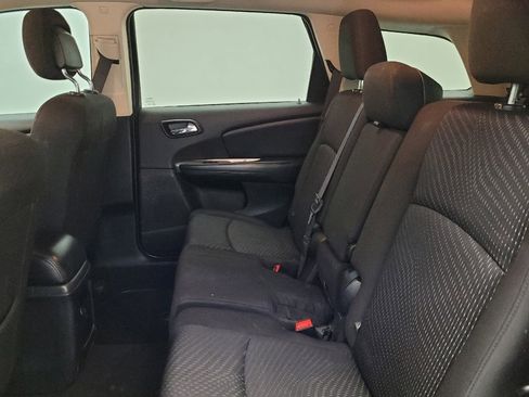 Used 2019 Dodge Journey SE w/ Connectivity Group image 18