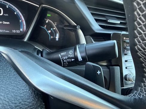 Used 2021 Honda Civic Touring image 37