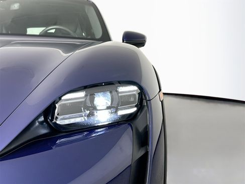 Certified 2024 Porsche Taycan 4 Cross Turismo image 15