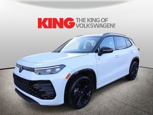 New 2026 Volkswagen Tiguan SE R-Line image 8