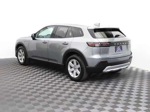 Used 2024 Honda Prologue EX image 7