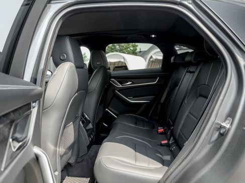 New 2026 Jaguar F-PACE R-Dynamic S image 16
