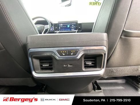 Certified 2022 Chevrolet Silverado 1500 LTZ w/ LTZ Premium Package AWD/4WD image 25