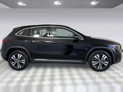 Used 2025 Mercedes-Benz GLA 250 4MATIC image 7