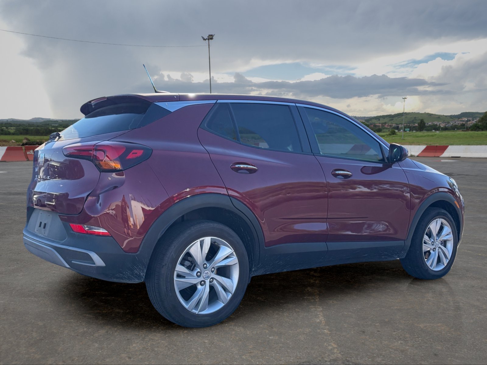 Used 2024 Buick Encore GX Preferred FWD image 3