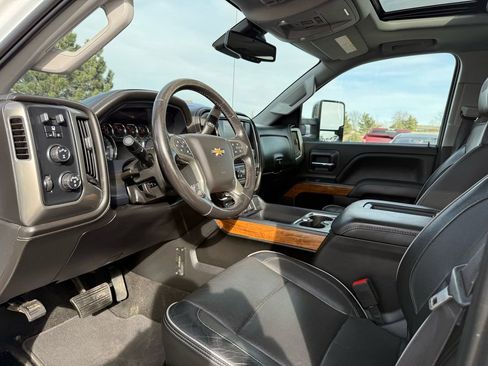 Used 2019 Chevrolet Silverado 3500 High Country w/ Duramax Plus Package image 16