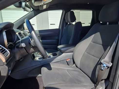 Used 2016 Jeep Grand Cherokee Laredo image 15