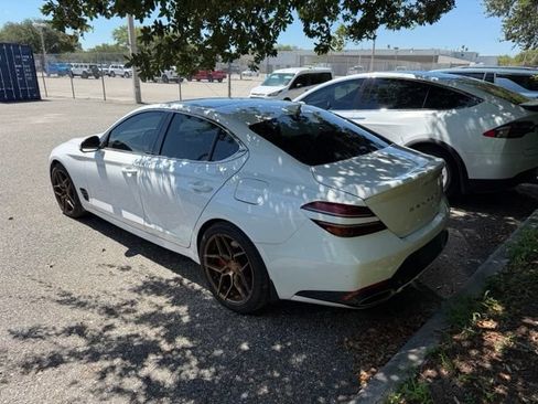 Used 2022 Genesis G70 3.3T RWD image 4