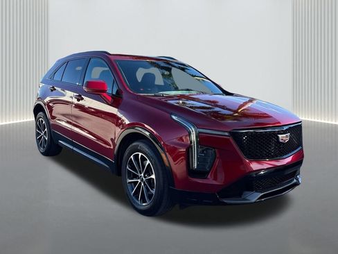 Certified 2024 Cadillac XT4 Sport image 3