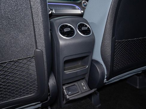 New 2026 Mercedes-Benz GLB 250 4MATIC image 24