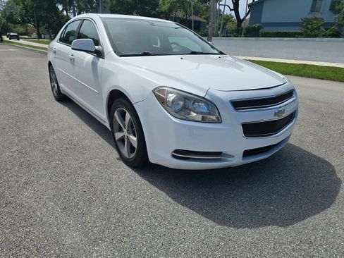 Used 2011 Chevrolet Malibu LT w/ Power Convenience Package FWD image 3