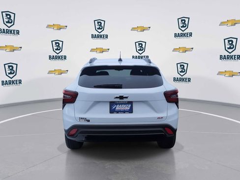 New 2026 Chevrolet Trax RS FWD image 7
