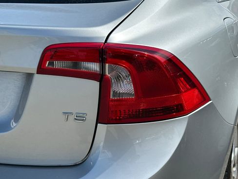 Used 2012 Volvo S60 T5 FWD image 17