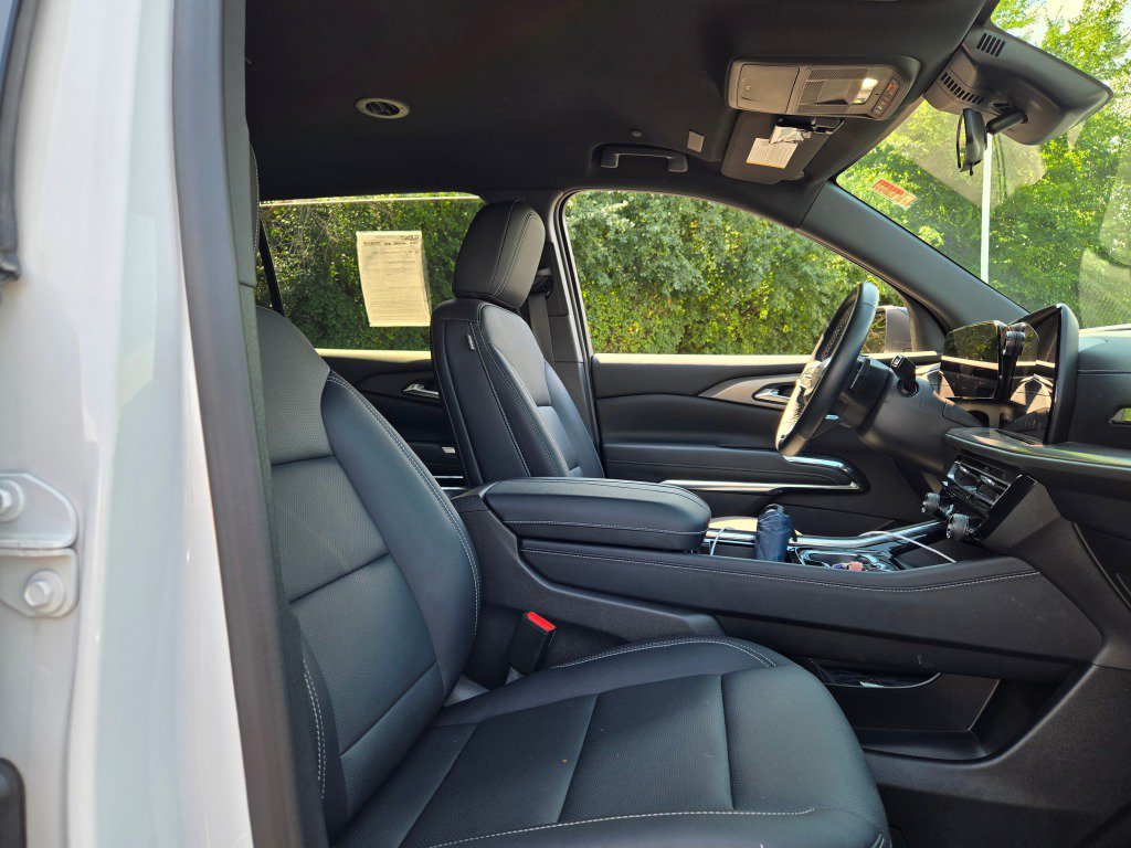 Certified 2026 Chevrolet Traverse LT AWD/4WD image 7