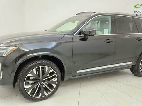 Used 2026 Volvo XC90 B5 Plus w/ Protection Package AWD/4WD image 21