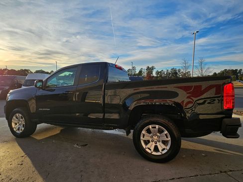 Used 2022 Chevrolet Colorado LT w/ Fleet Safety Package image 5